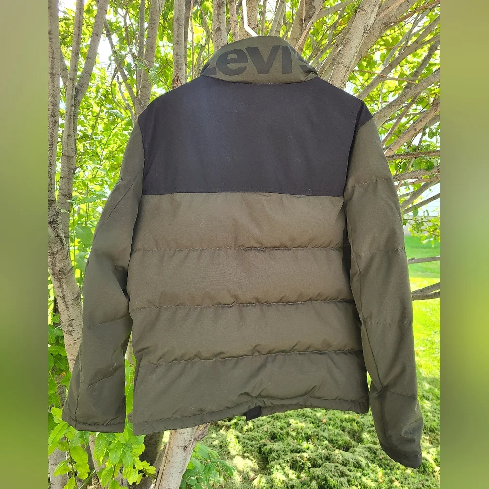Levi's Jacket - Picture 2 of 3